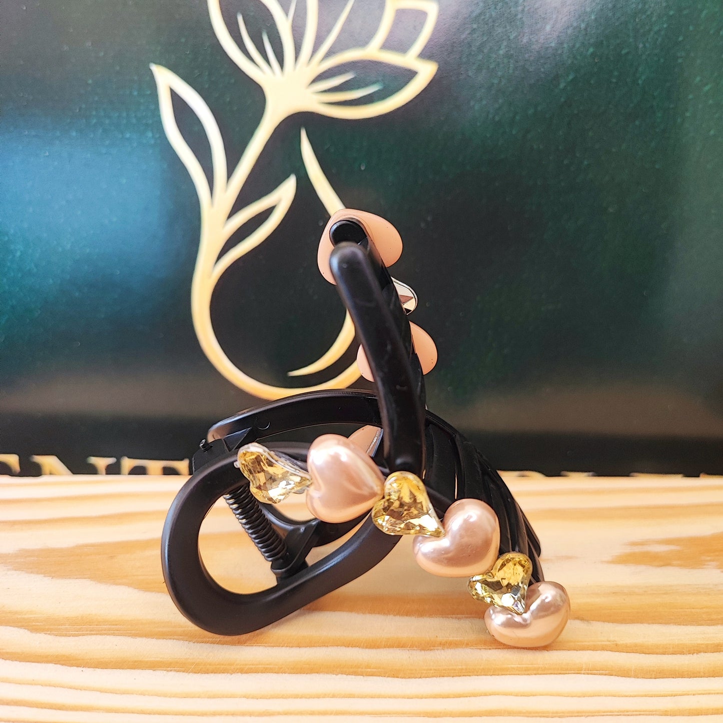 Pearl Heart Hair Claw Clip