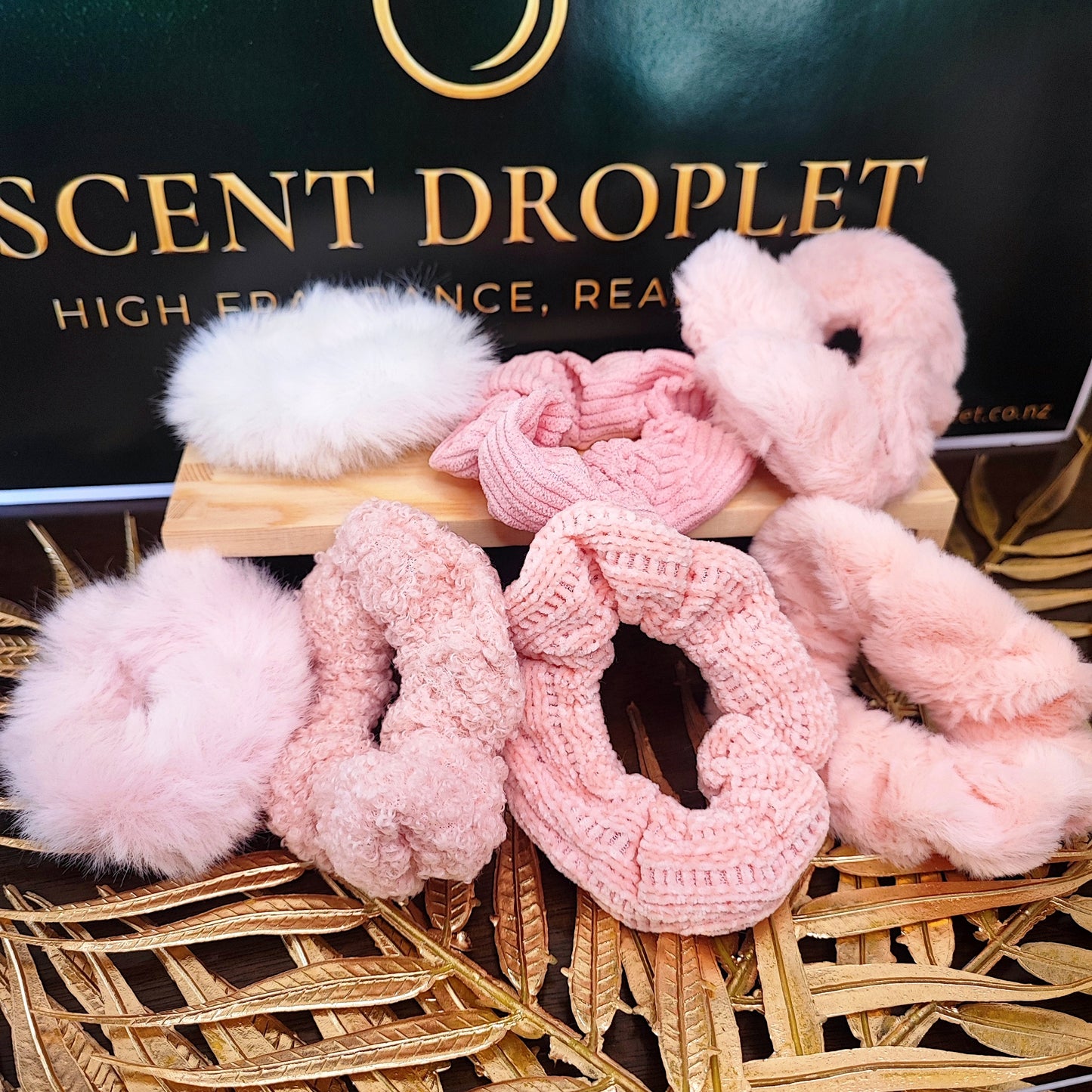 7 Pieces Ultra Soft Scrunchies - Baby Pink Color