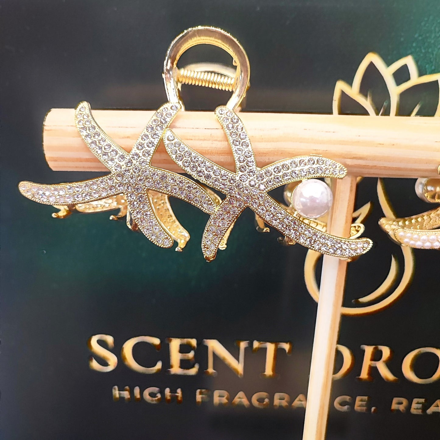Pearl & Diamond Starfish Hair Claw Clips - 2 Pieces
