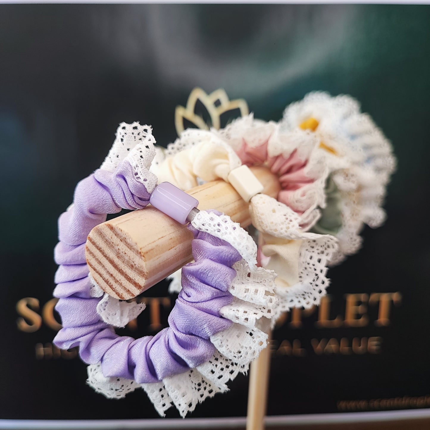 6 Pieces Net Bordered Scrunchies