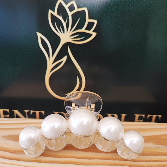 Pearl Hair Claw Clip