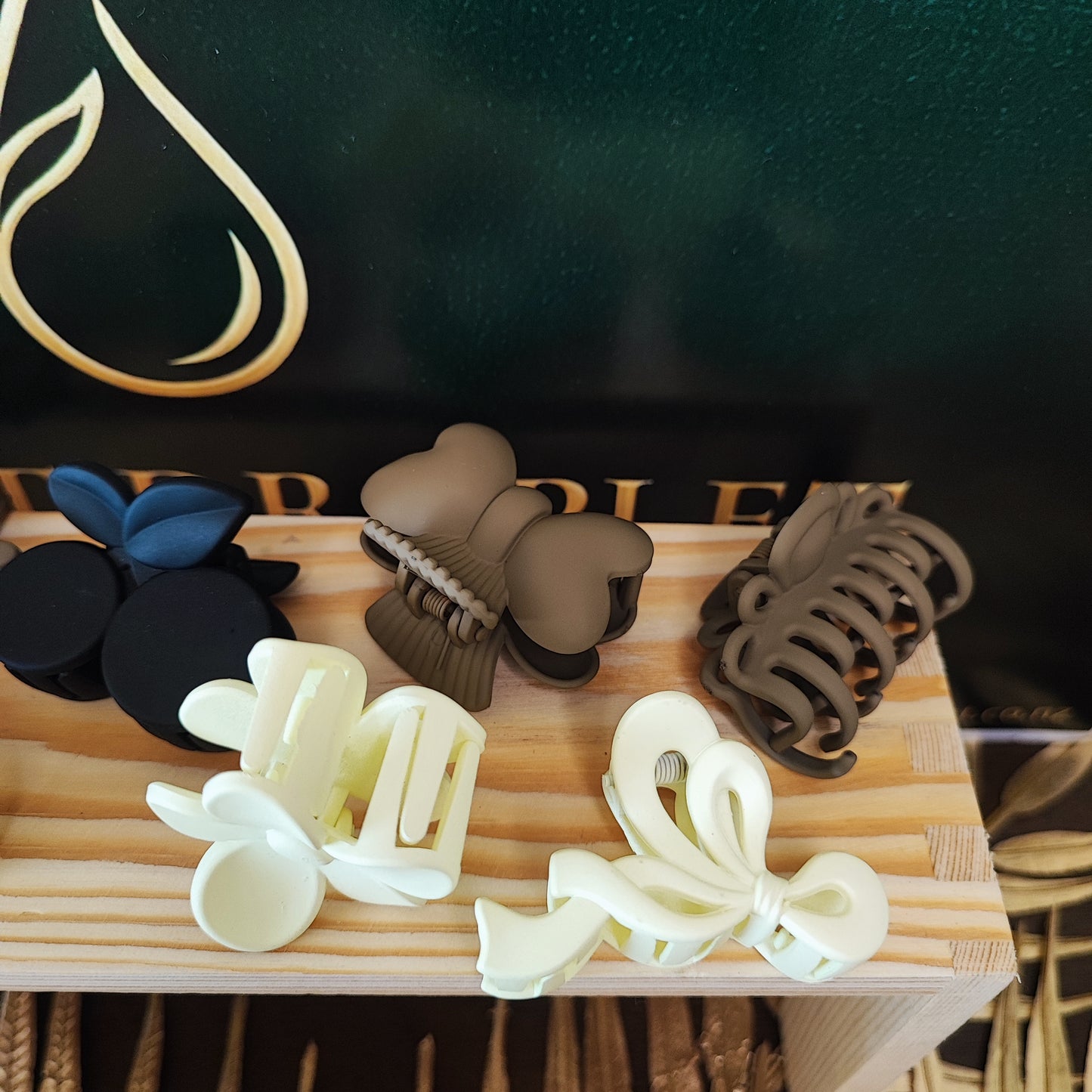 9 Pieces Hair Claw Clips - Assorted Styles
