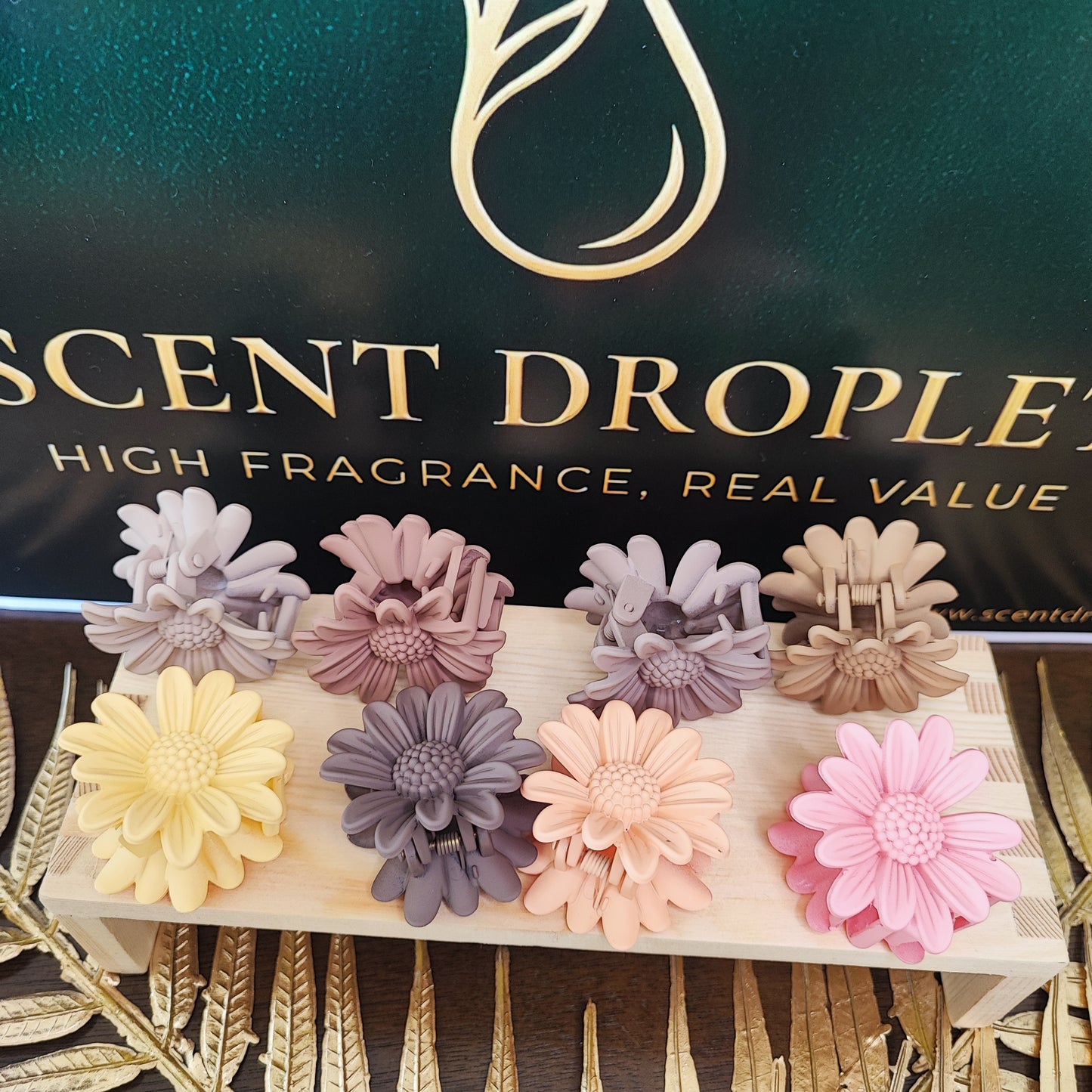 8 Pieces Daisy Flower Hair Claw Clips