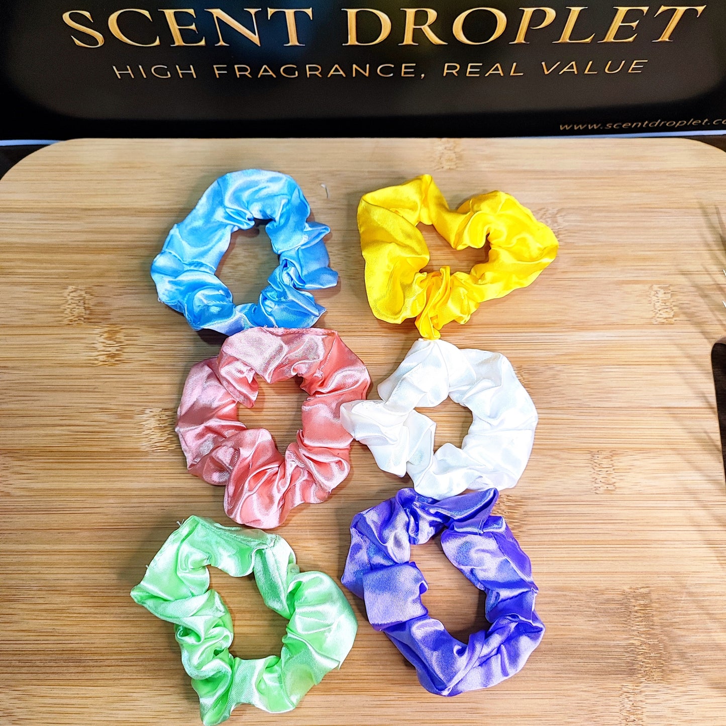 6 Pieces Scrunchies