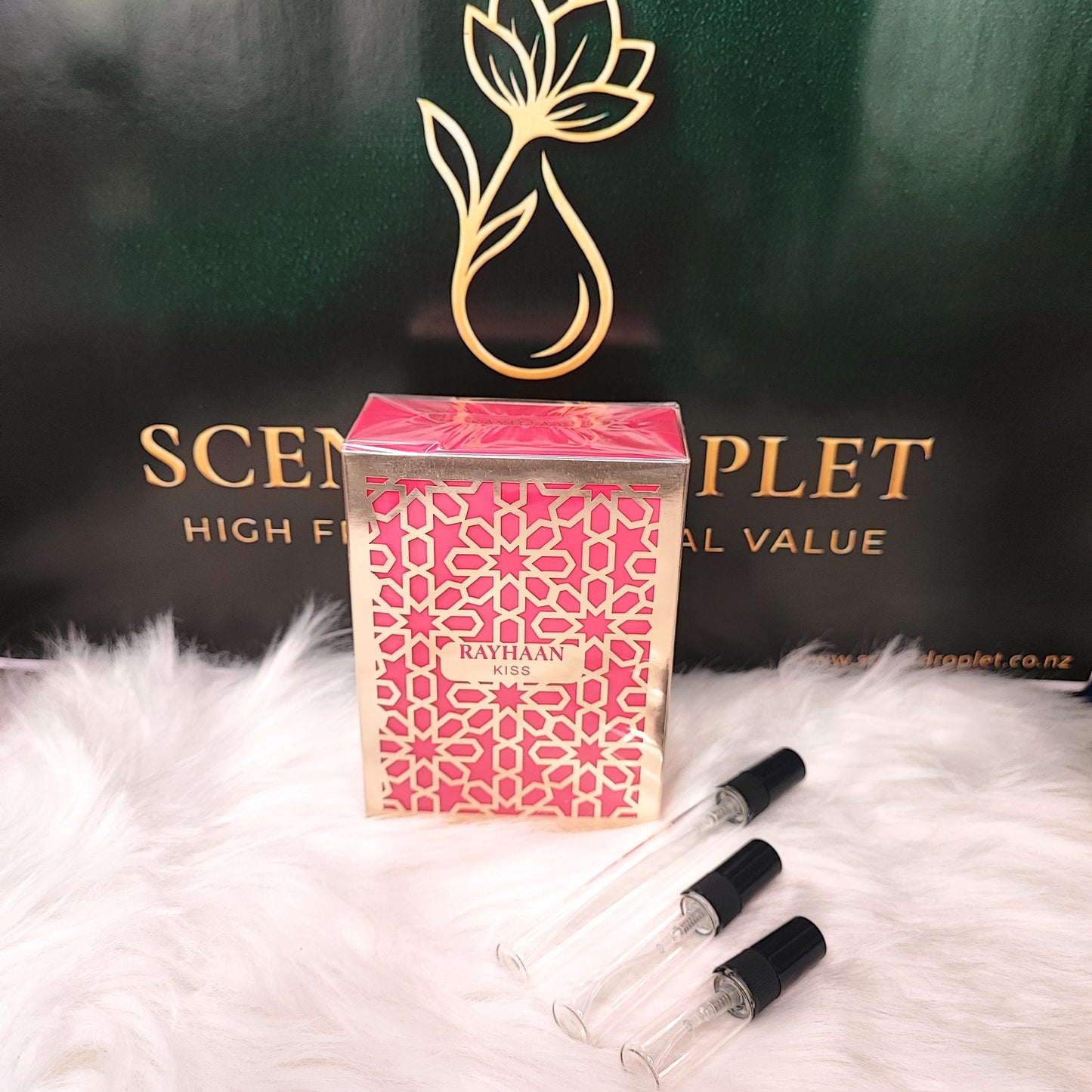 Kiss by Rayhaan Eau De Parfum (Decant)